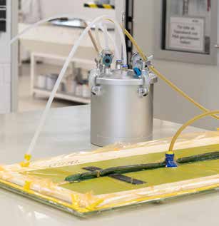 Technischer Vakuum-Infusionsaufbau in der Composite-Produktion